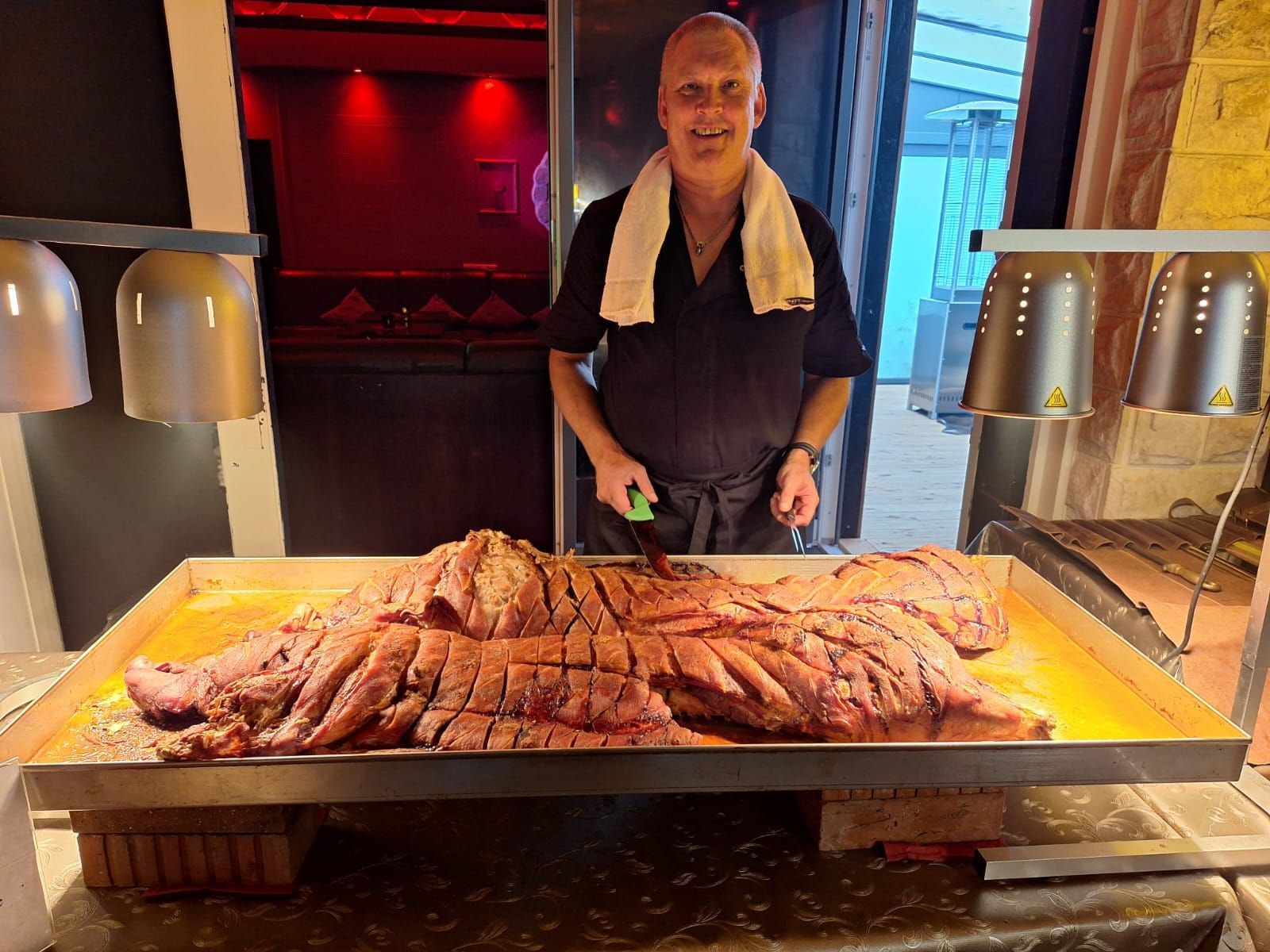 Braten am Buffet